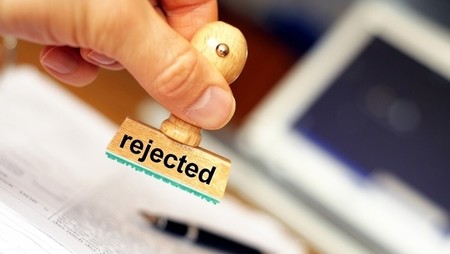 How to Write a Rejection Letter Before an Interview (+ Samples)