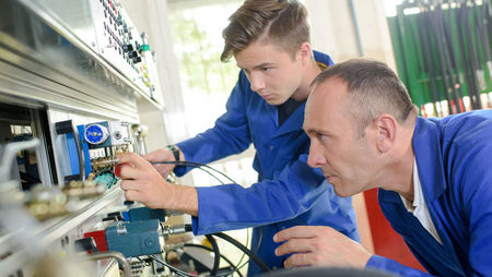 A Complete Guide to Higher Apprenticeships