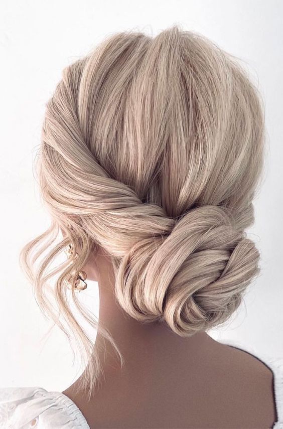 The 25 Best Interview Hairstyles for Women