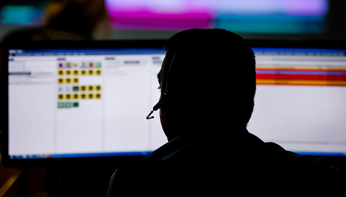 911 dispatcher