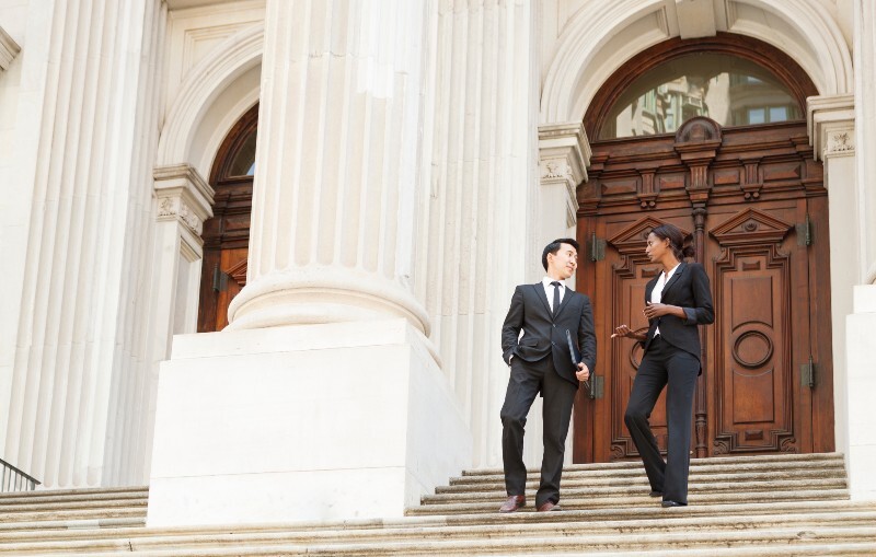 wealthy lawyers