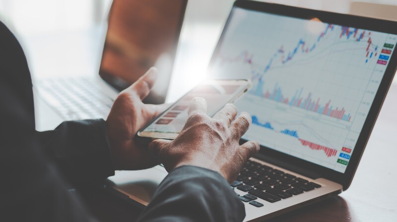 investor job